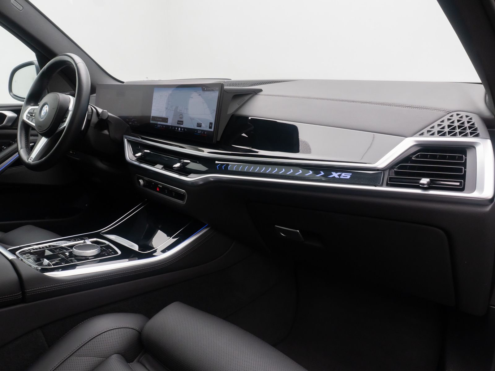 Fahrzeugabbildung BMW X5 xD50e M Sport 360&deg;H/K Panorama AHK DAB 22Zoll