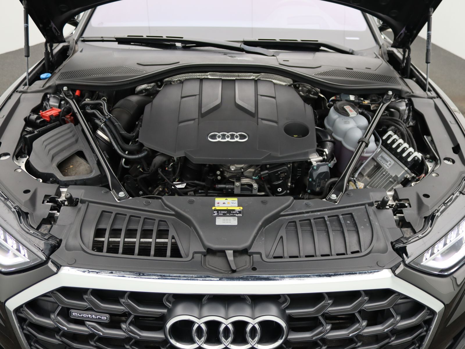Audi A8 - Bild 18