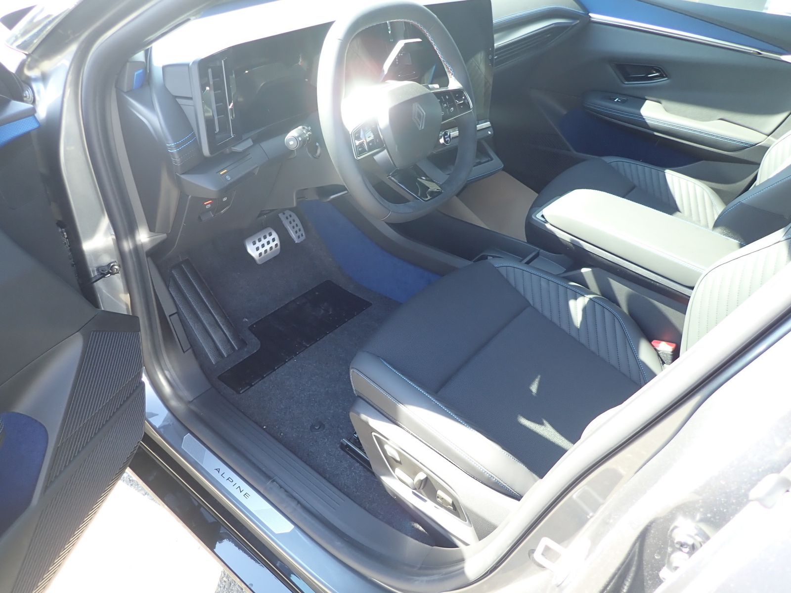 Fahrzeugabbildung Renault Megane E-Tech 60KW Esprit Alpine 220 Comfort