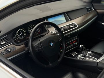 BMW 550 Gran Turismo - 11