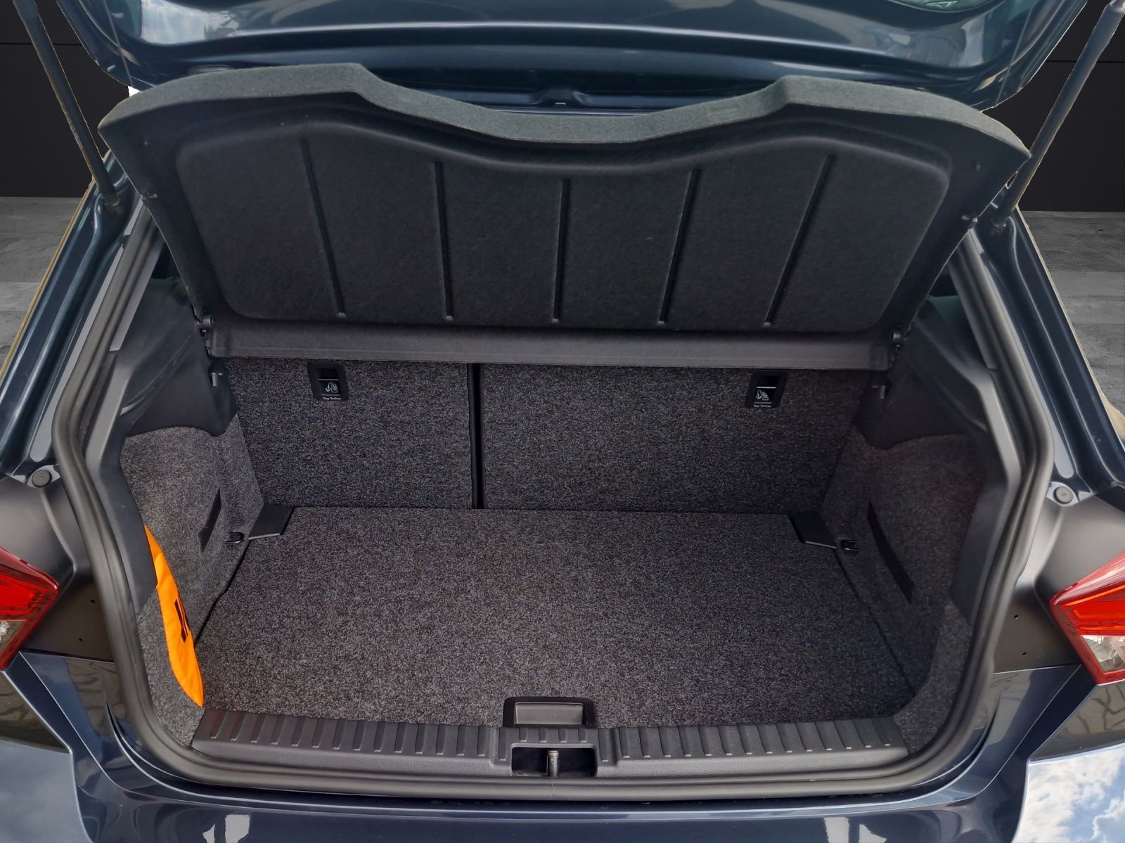 Fahrzeugabbildung SEAT Ibiza FR 1.5 TSI DSG LED Navi VC SHZ Kamera