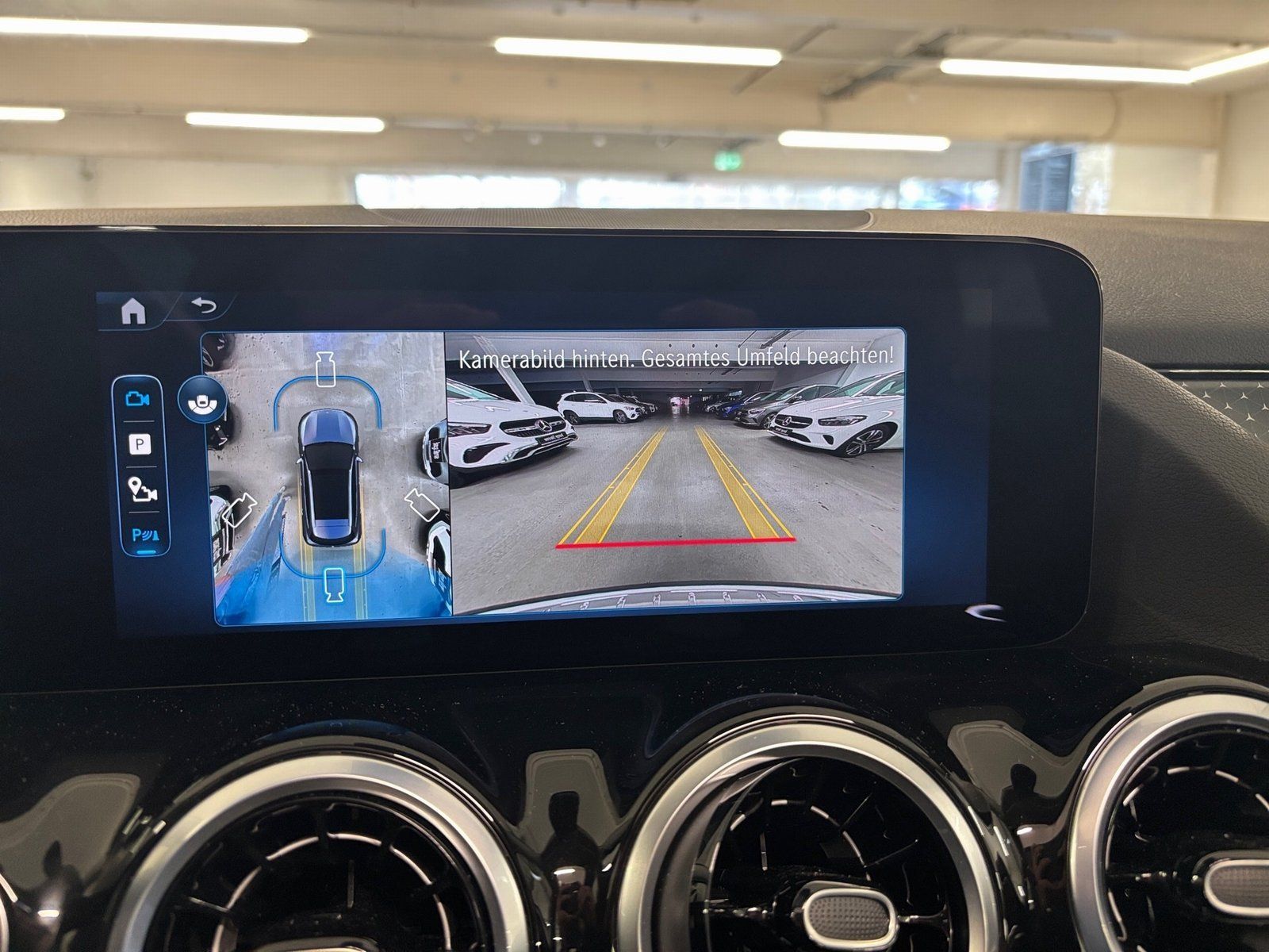 Fahrzeugabbildung Mercedes-Benz GLA 200 Progressive*Pano*STDHZG*Distro*360°*Totw