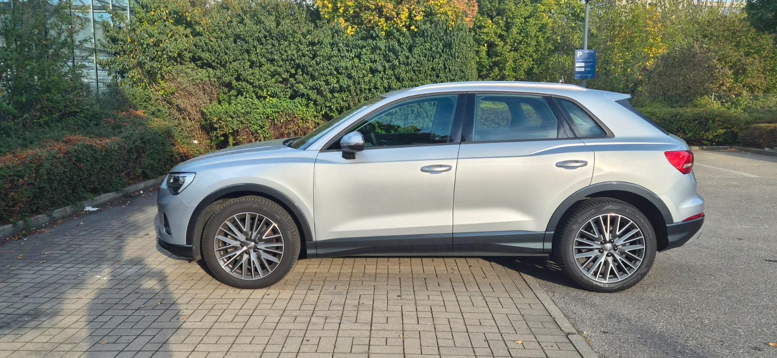 Audi Q3 40 TFSI quattro S tronic -