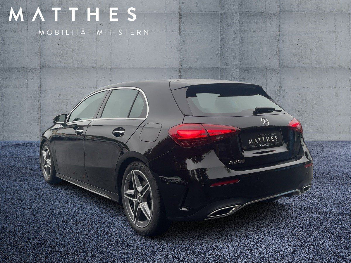 Fahrzeugabbildung Mercedes-Benz A 200 AMG/Pano/Kamera/AHK