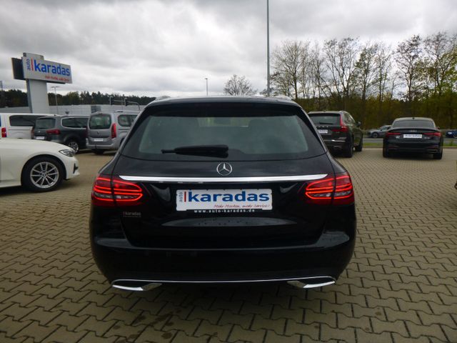 Fahrzeugabbildung Mercedes-Benz C 220d T >AUT/PANO/STANDHEIZ/LED-LICHT...