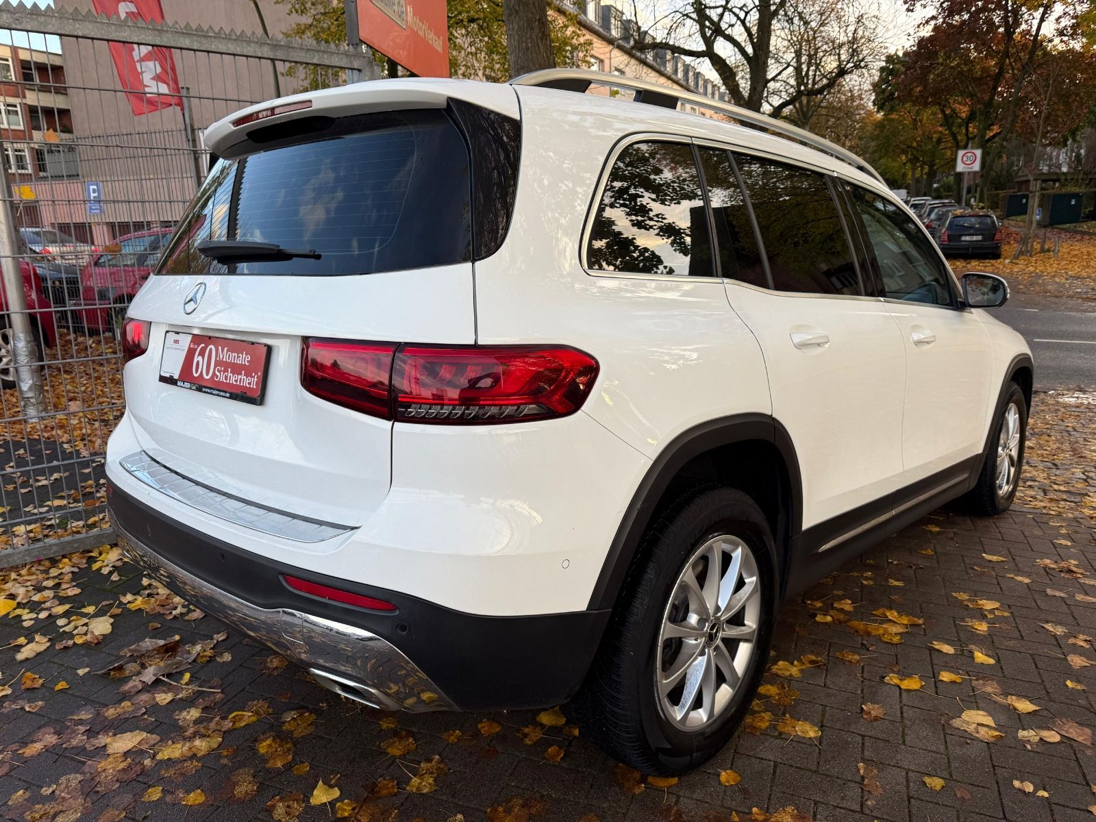 Fahrzeugabbildung Mercedes-Benz GLB 200  GLB 200 d*MEMORY*LED*CAM*CARPLAY*