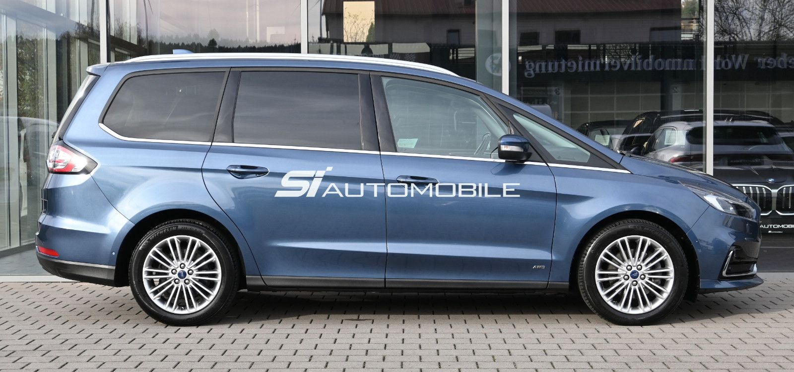 Fahrzeugabbildung Ford Galaxy 2.0 D AWD VIGNALE °ACC°AHK°PANO°STANDHEIZ