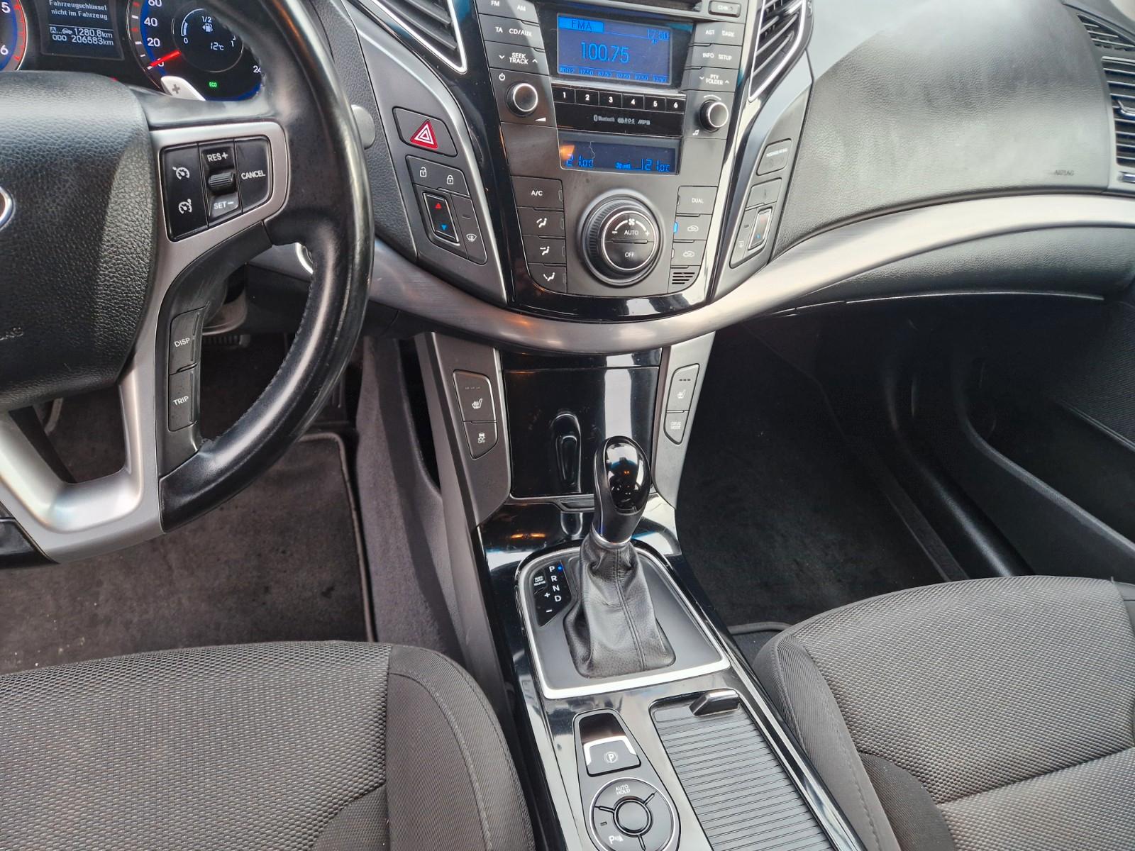 Hyundai i40 2015 — фото 13