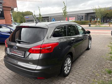 Ford Focus - 8