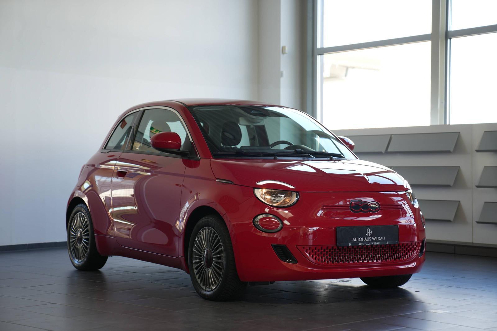 Fiat 500 e Red *NAV*LED*TEMP*