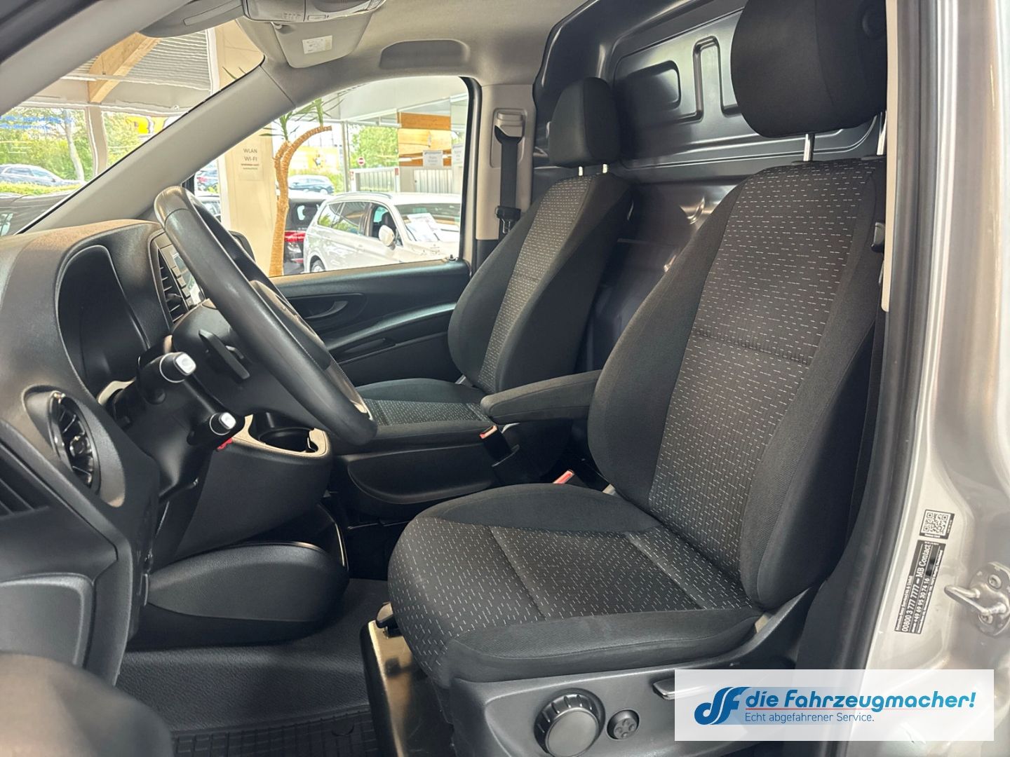 Fahrzeugabbildung Mercedes-Benz Vito Kasten 114 CDi Automatik lang Navi Kamera S