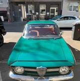 Alfa Romeo Bertone GT 1300 Alfa Romeo 1.Serie - Alfa Romeo GT: Bertone