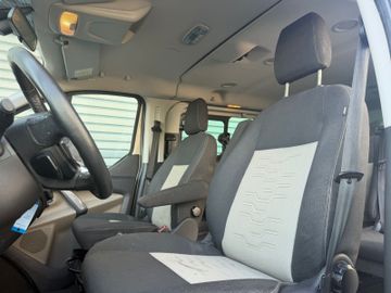 Ford Tourneo Custom - 4