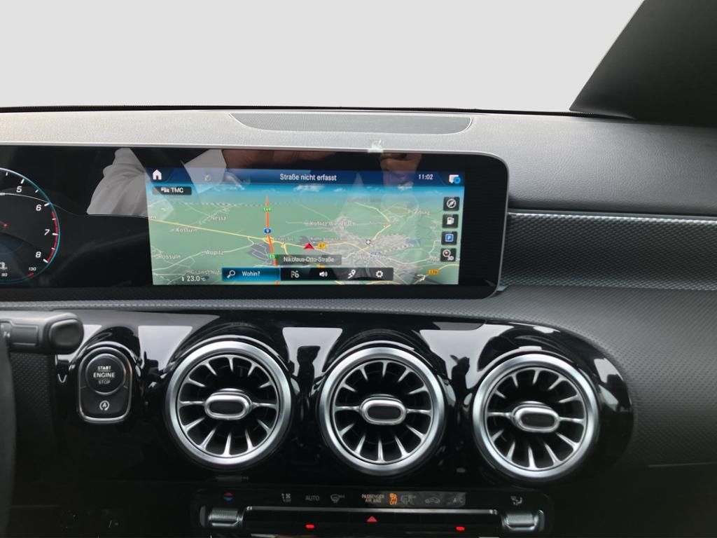 Fahrzeugabbildung Mercedes-Benz A 200 *PROGRESSIVE*NAVI-PREMIUM*KAMERA*LED*