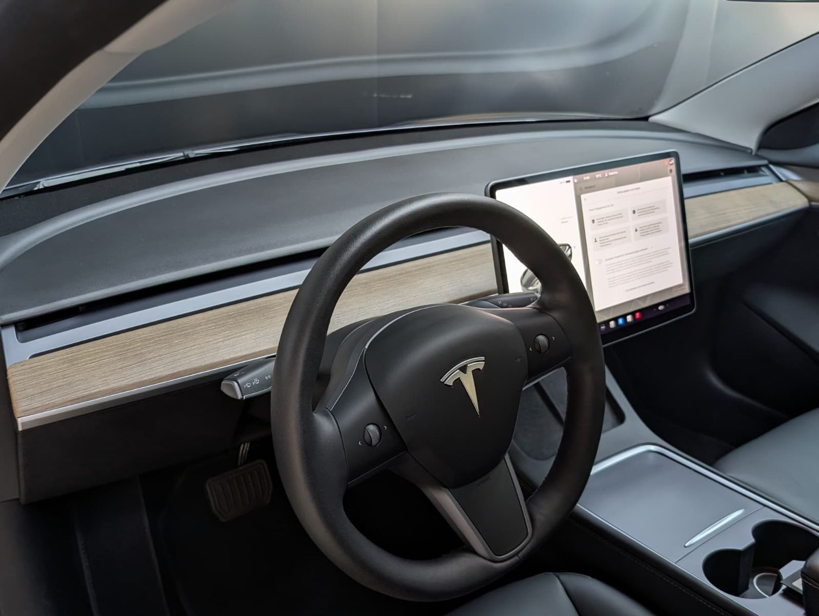 Tesla Model 3 RWD PANO LED NAVI SHZ KAMERA ACC 18 foto 13
