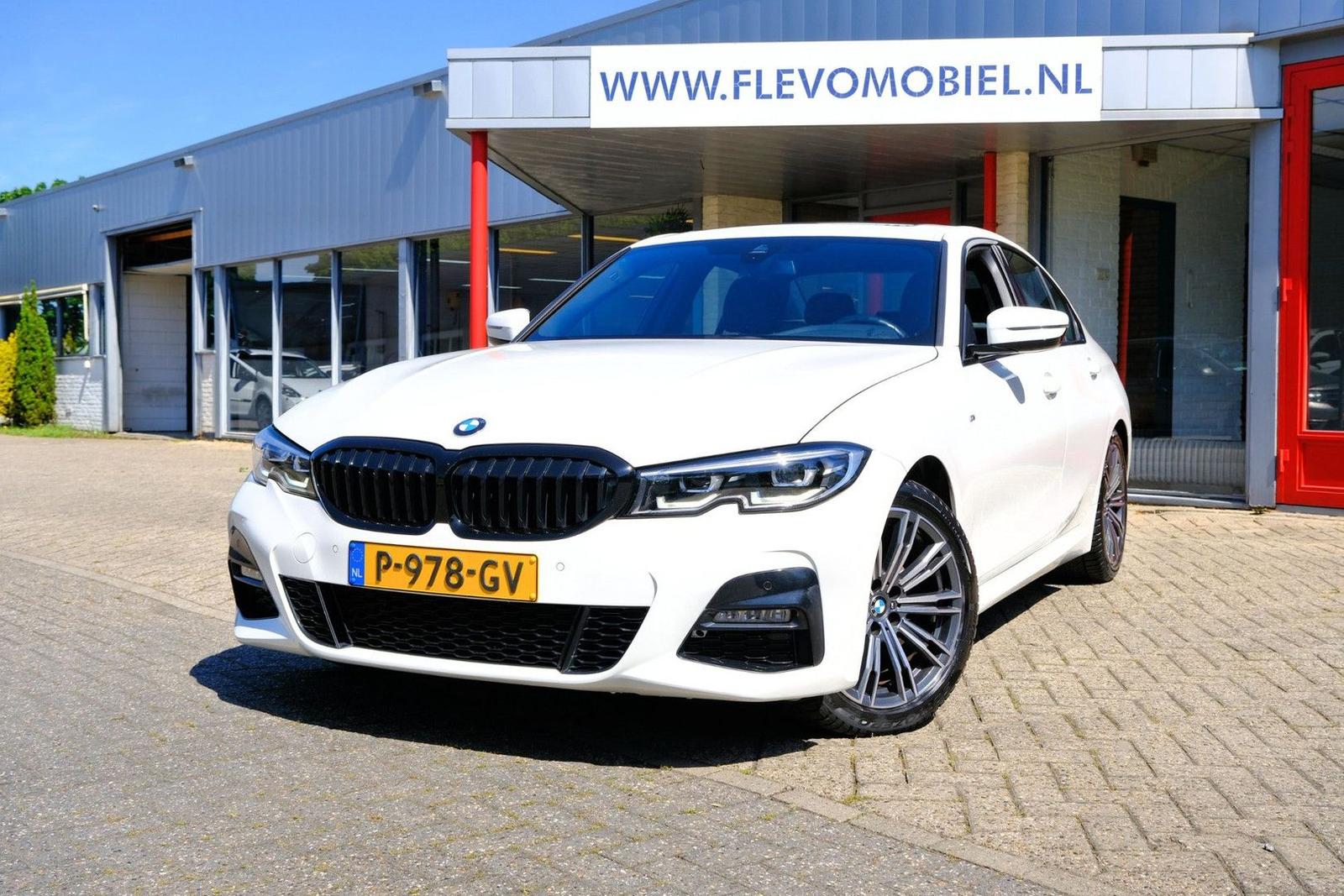BMW 318 3-serie 318i M Sport Aut. Navi|Leder-Alcanta