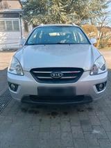 Kia KIA Carens un 2009 mit TÜV März 2027 benzin - Kia Carens: Kombi