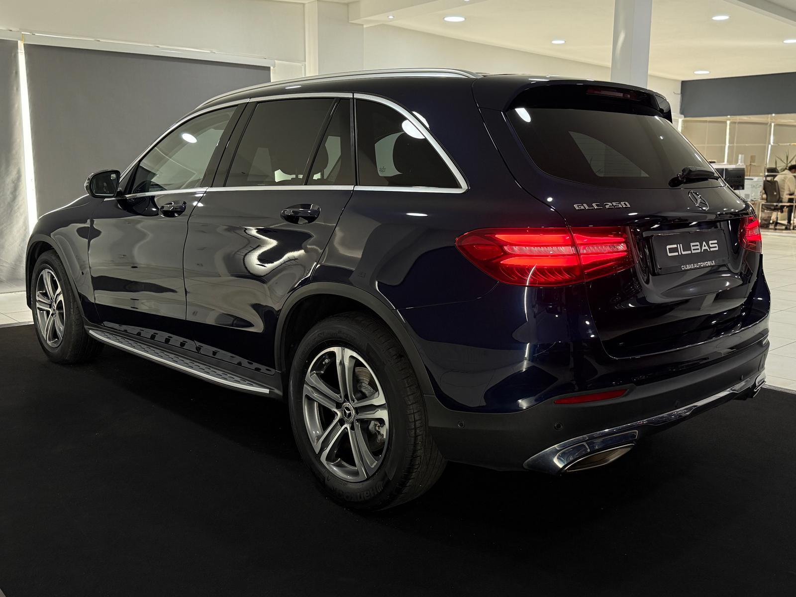 Mercedes-Benz GLC 250 4M 9G*DISTR*360*MEMORY*KAM*AMBI*LED*AHK*