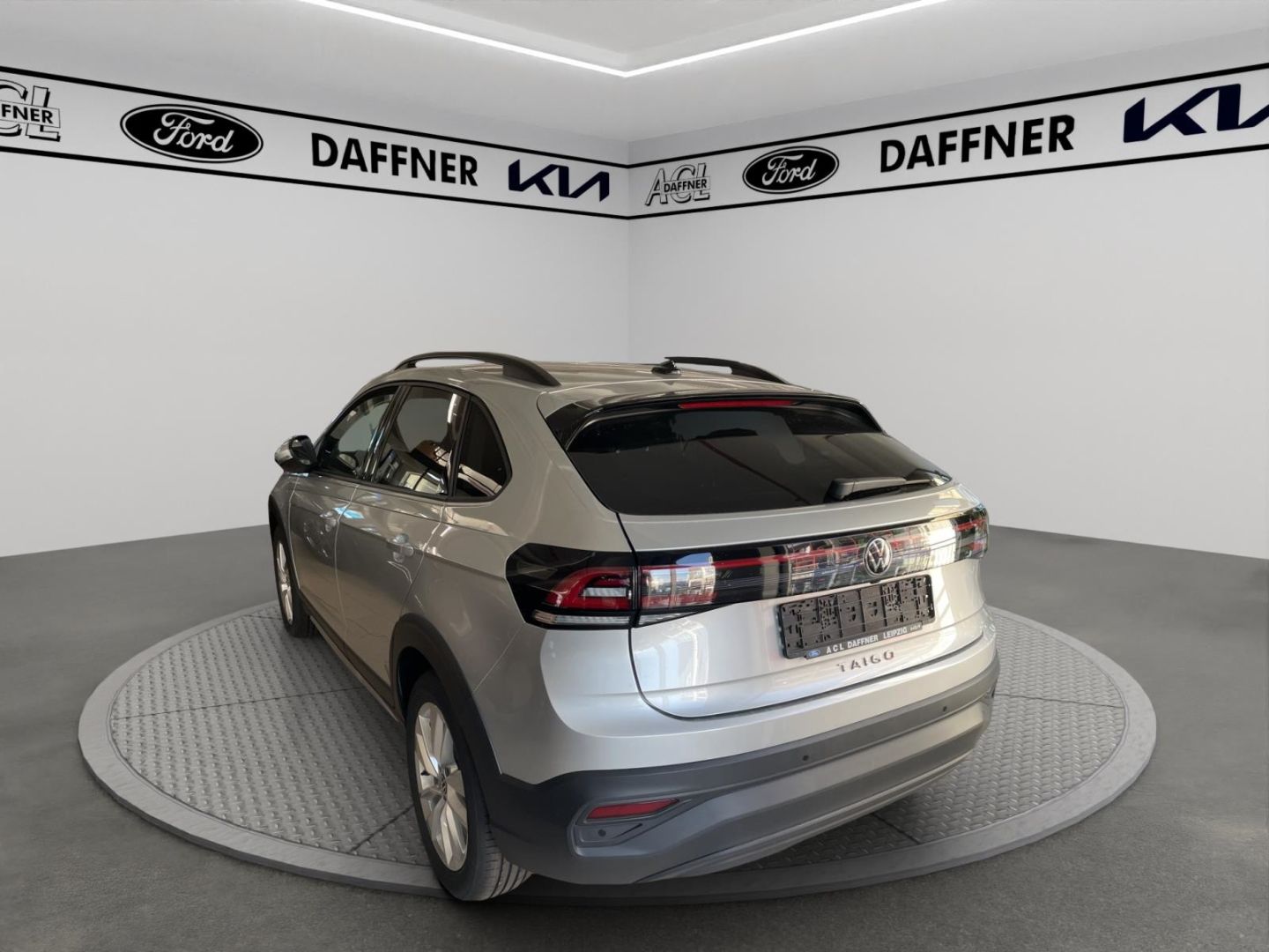 Fahrzeugabbildung Volkswagen Taigo Life VerkehrszeichenERK Kamera LED DAB