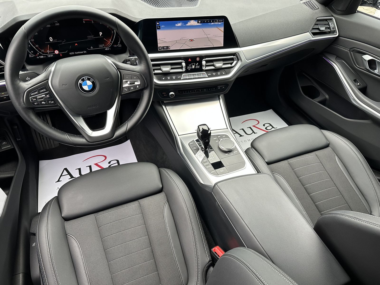 Fahrzeugabbildung BMW 320d Touring Sport-Line NAV+LED+ACC+HIFI+17ZO+LC