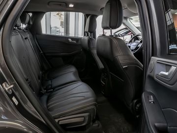 Ford Kuga 2.5 Plug-In Hybrid Vignale Stauassistent