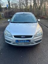 Ford Focus 1,6 Connection Connection - Ford Focus aus 2007: Kombi