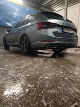 Skoda Superb 2.0 TDI SCR 140kW DSG SPORTLINE COMBI... - Skoda Superb: 140