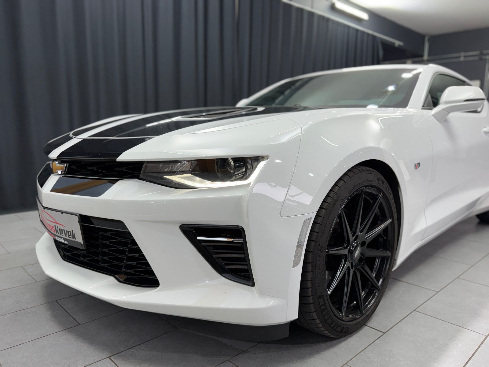 Fahrzeugabbildung Chevrolet Camaro Coupé V8|SCHALTER|RECARO|DEUTSCHES FZG|
