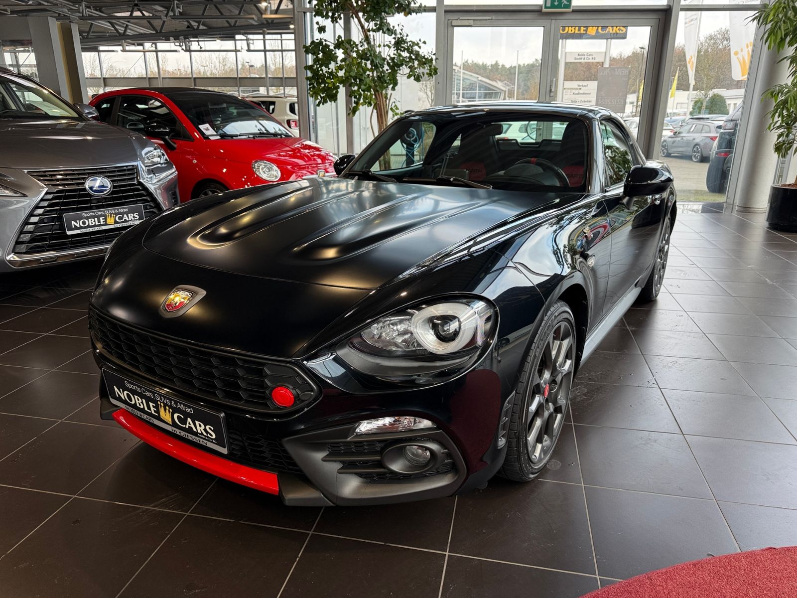 Fahrzeugabbildung Abarth 124 Spider 1.4 MultiAir Turbo Turis. HARDTOP