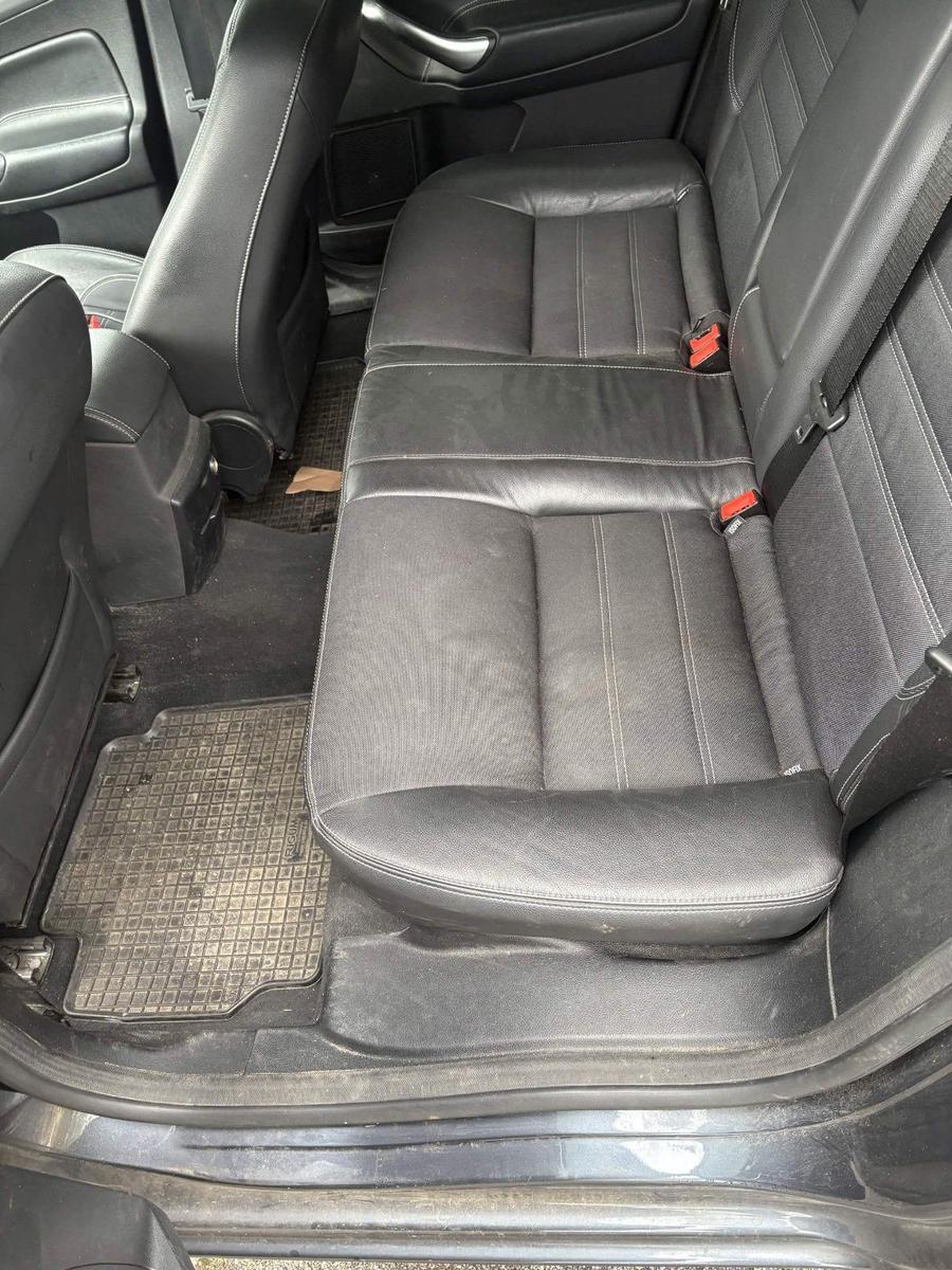 Ford Mondeo 2010 — photo 8