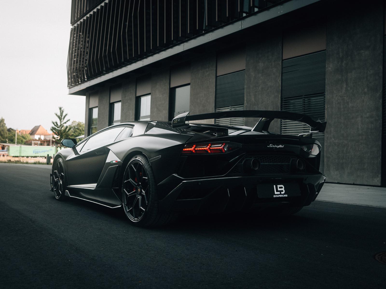 showroom-image-main