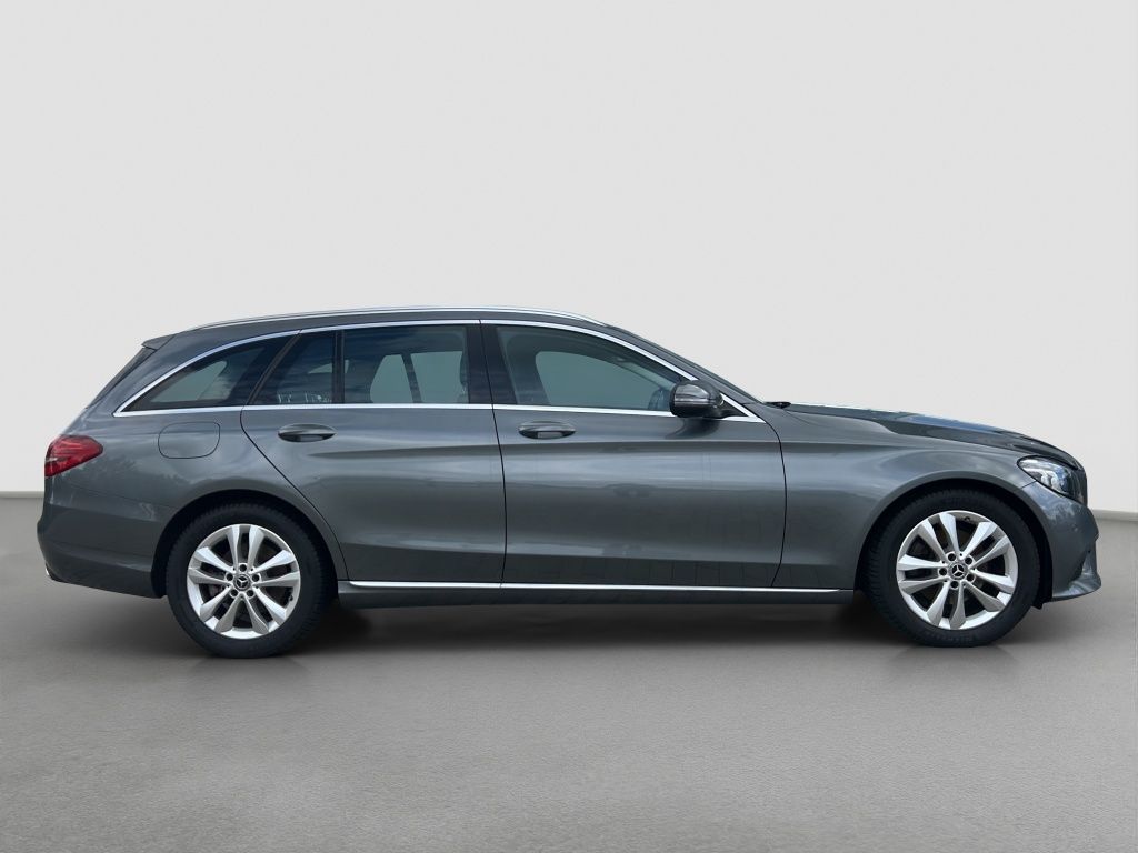 Fahrzeugabbildung Mercedes-Benz C 220 d T-Modell Avantgarde*COMAND*PanoDach*AHK