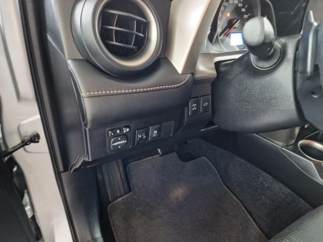 Toyota RAV 4 AWD Anhängerzug Silber Automatik