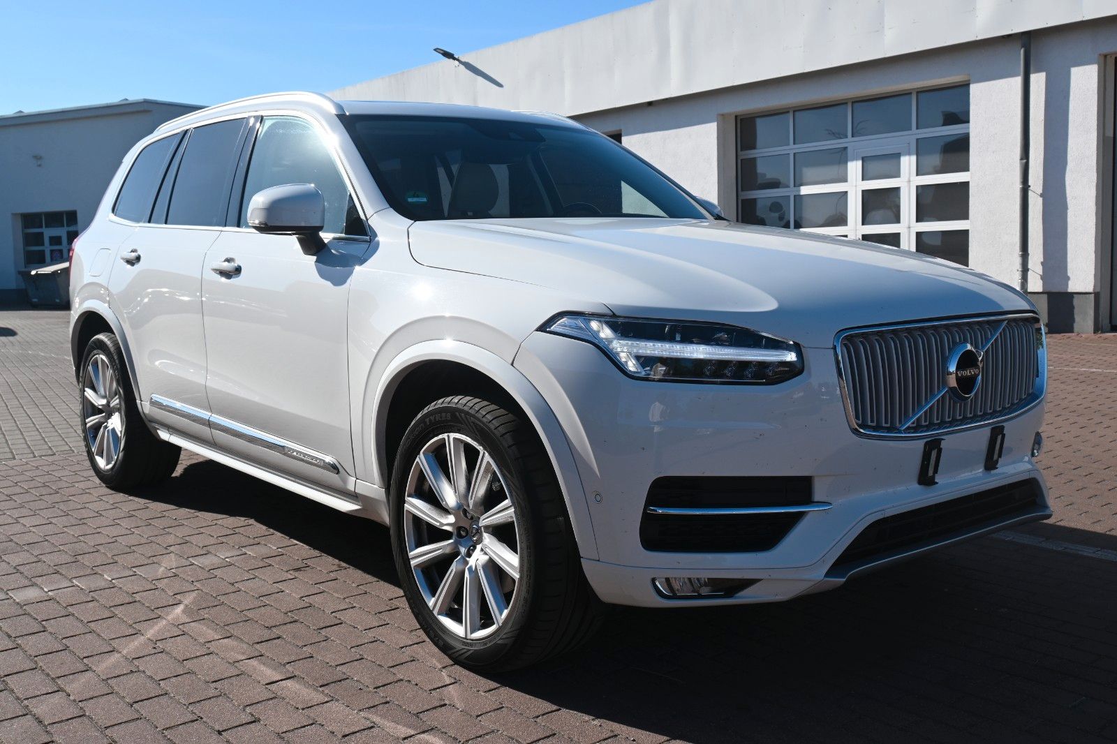 Fahrzeugabbildung Volvo XC90 Inscription AWD *PANO*NAV*LED*ACC*STHZG*7Si