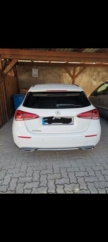 MERCEDES-BENZ A 220 DCT Progressive-Line dringend zu verkaufen