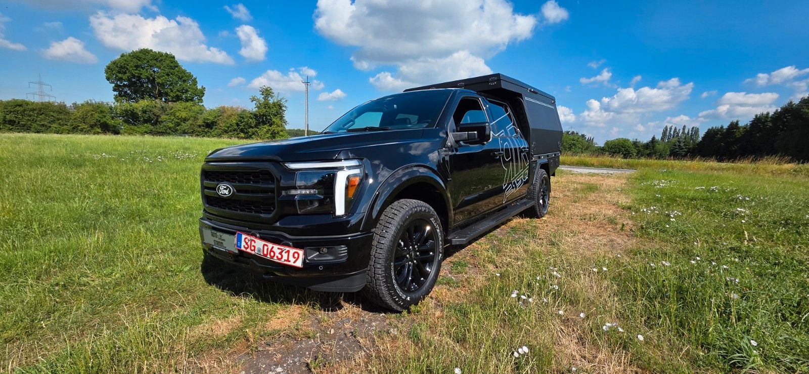 Fahrzeugabbildung Ford F-150 Lariat 5.0L V8  5,5" Black Ed. PEPEC UMBAU