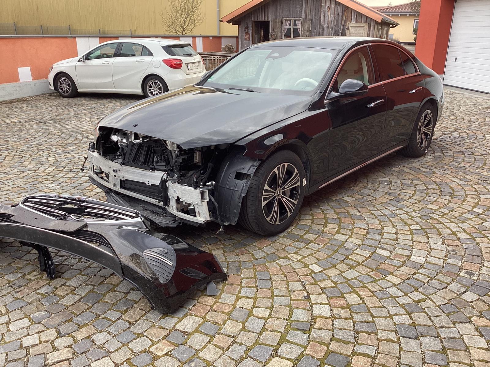 Mercedes-Benz E 220 d 4Matic Exclusive Premium