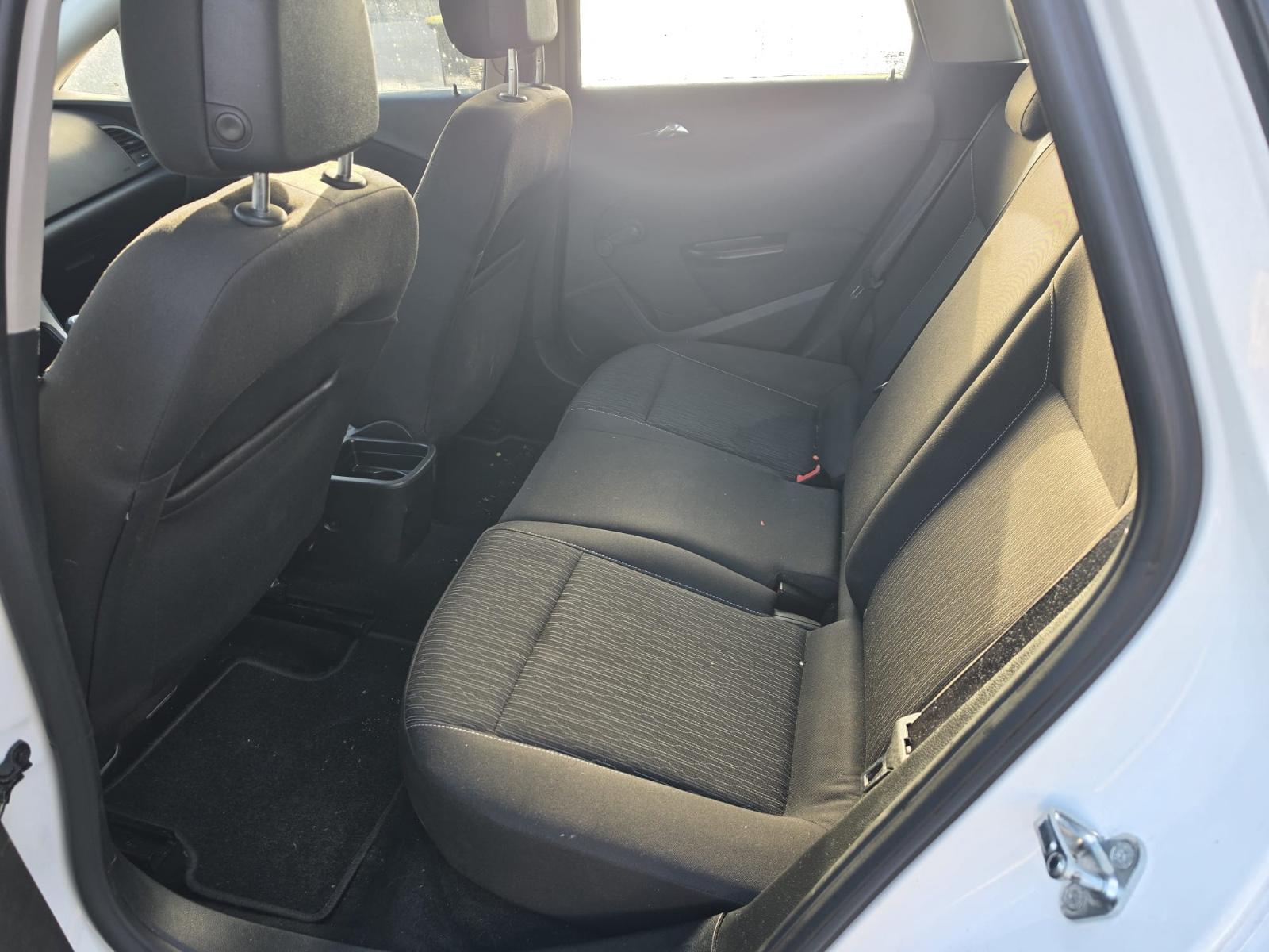 Opel Astra 2013 — photo 7