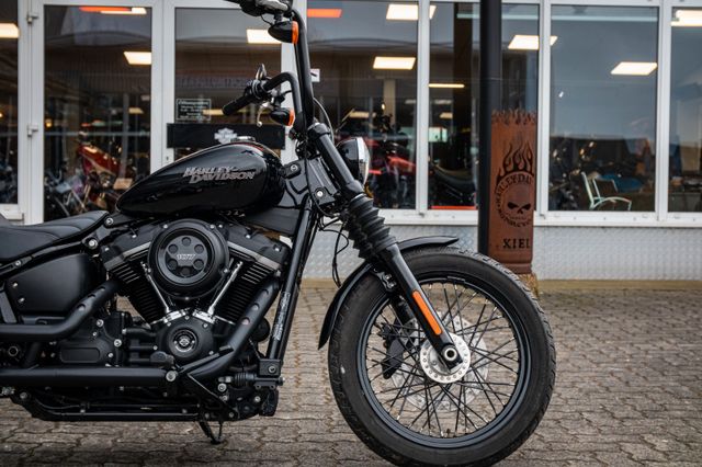 Fahrzeugabbildung Harley-Davidson FXBB STREET BOB SOFTAIL - APE HANGER-