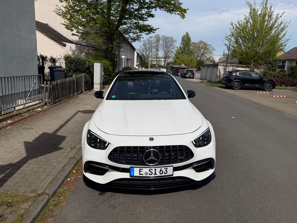 Image of Mercedes-Benz E 63 AMG