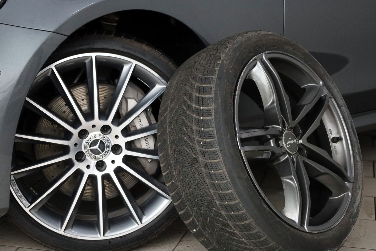 Fahrzeugabbildung Mercedes-Benz E 450 T, 4Matic,AMG Line,Panorama,360°,AHK el,WR