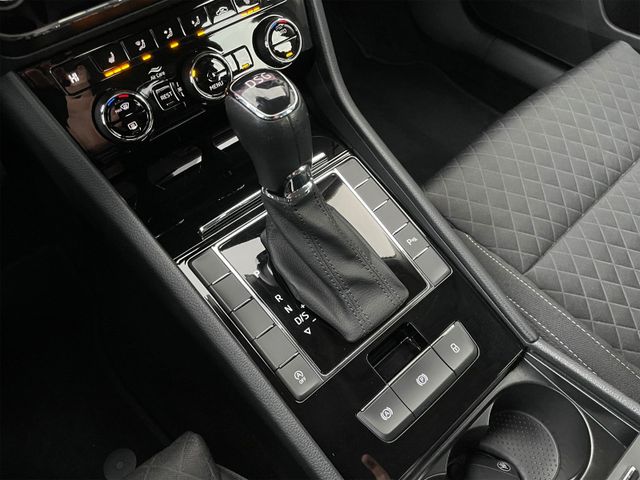 Skoda Superb Limousine Style 1.5 TSI*DSG*ACC*Bi-Xenon*