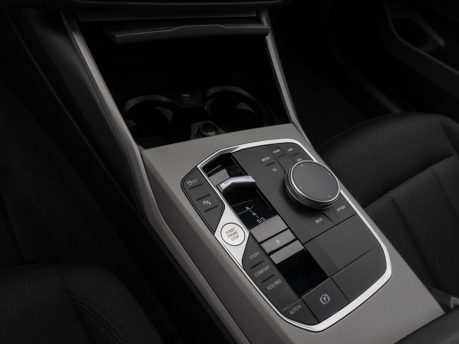 Fahrzeugabbildung BMW 318d Kamera DAB HUD Stop&Go DrivAssist Adapt.LED