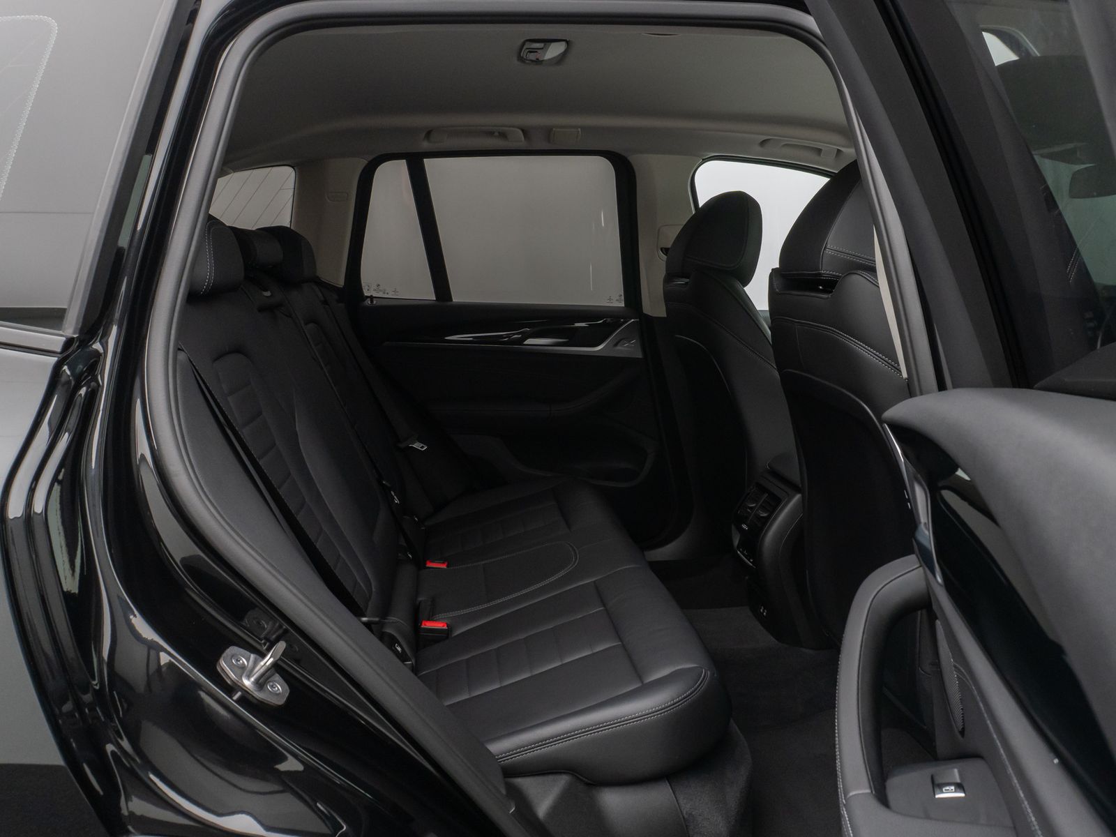 Fahrzeugabbildung BMW X3 xD20d Kamera DAB Leder Parkassis Sport 19Zoll