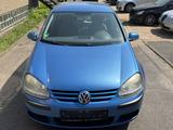 Volkswagen Golf V 1.6 Lim. Trendline Tüv Neu - Volkswagen Golf aus 2004: 1.6