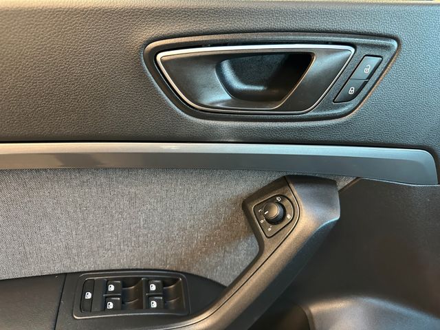 MYAUTOCENTER – Gebraucht- und Jahreswagen mit Werkstattservice in Pfaffenhofen Seat Ateca *1.HAND*SCHECKHEFT*2-ZONEN*ACC*CARPLAY*