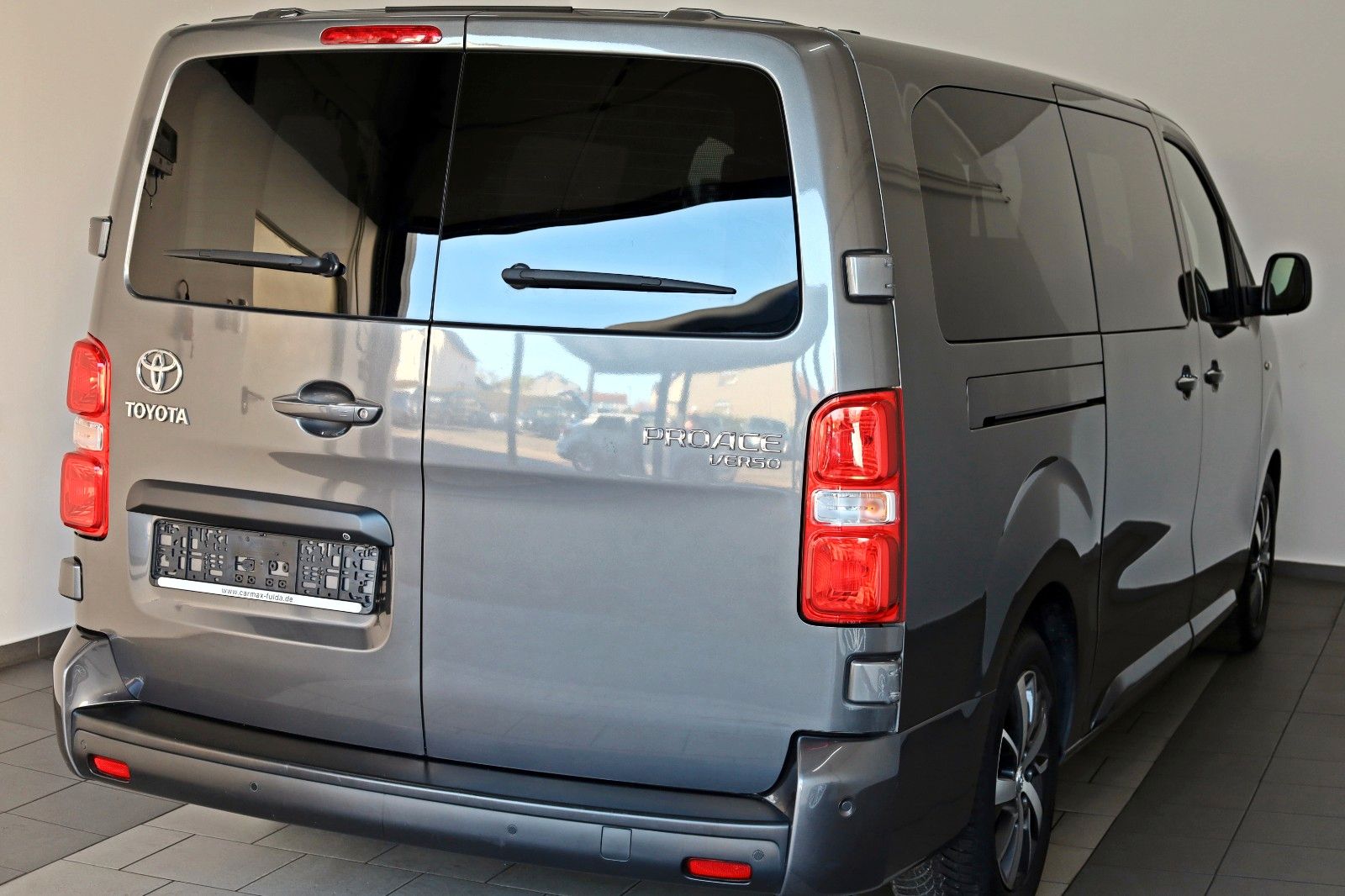 Fahrzeugabbildung Toyota Proace Verso Shuttle L2 Comfort 9 Si.,Leder,Navi