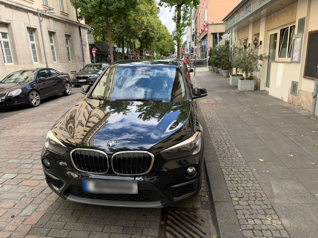 Image of BMW iX1