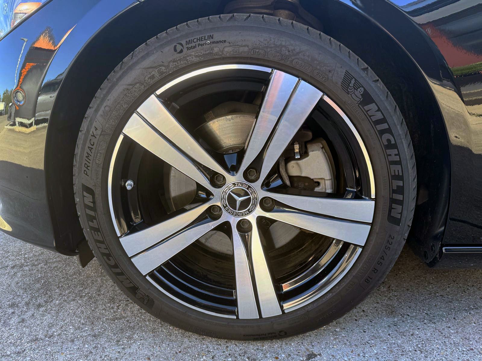 Fahrzeugabbildung Mercedes-Benz C200d T-Modell Avantgarde ACC KAM AHK SHZ LED