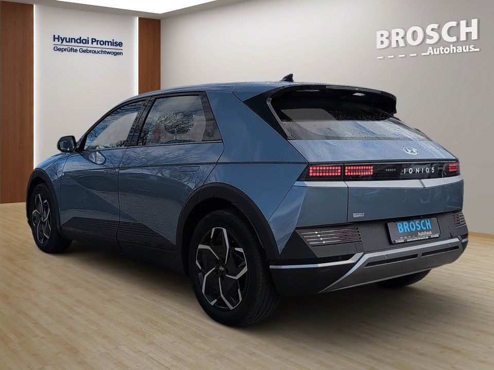 Fahrzeugabbildung Hyundai IONIQ 5 77kWh DYNAMIQ ASSIST-P 1HD NAV+CARPLAY++